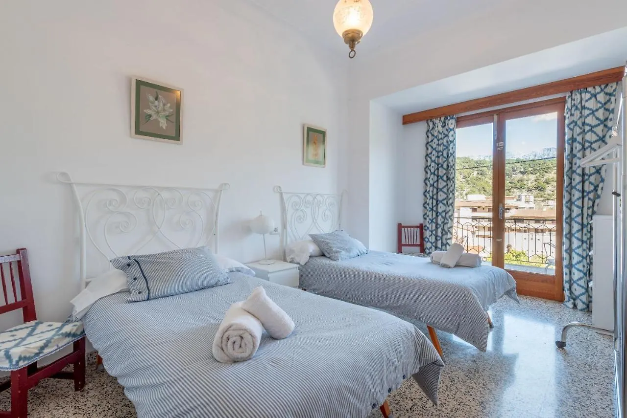Can Joi 12 Sóller 0*,  İspanya